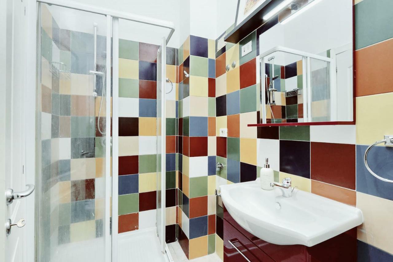 Bbhome Trastevere Station White Chic Apartment روما المظهر الخارجي الصورة